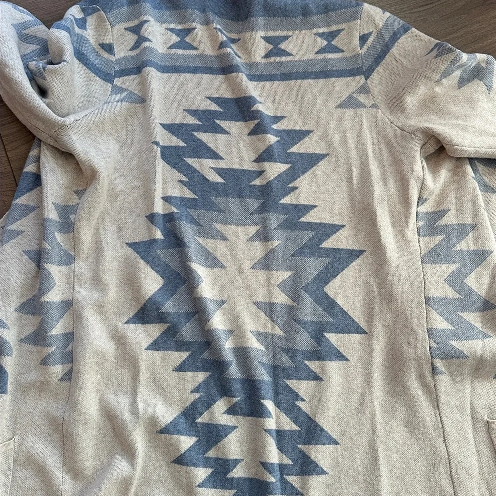 NWT Ruby Moon long Aztec print cardigan. Light weight cotton. Size Medium - Picture 6 of 6
